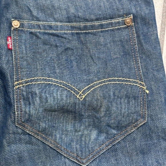 511 MENS LEVI JEANS - Picture 5 of 14